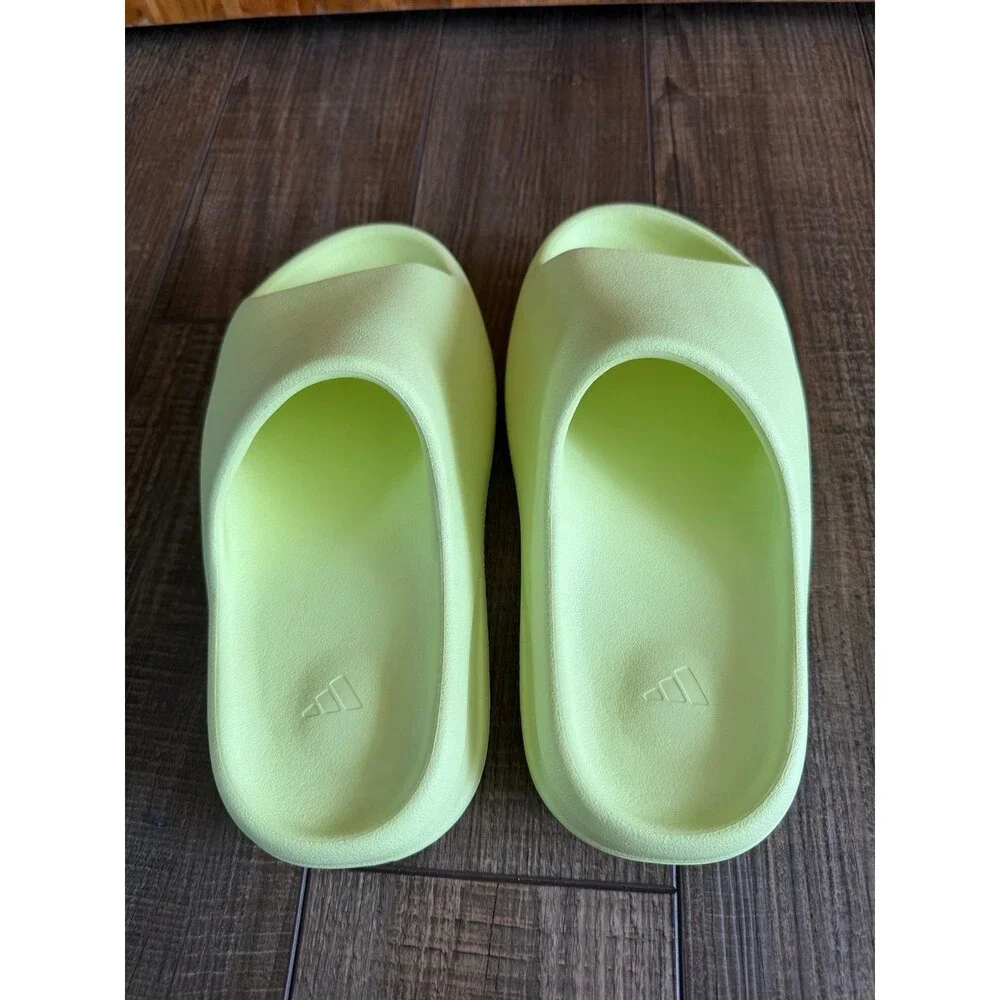 Yeezy adidas slides